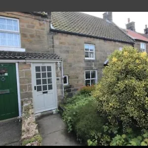 Carlton Cottage, Castleton (North Yorkshire)